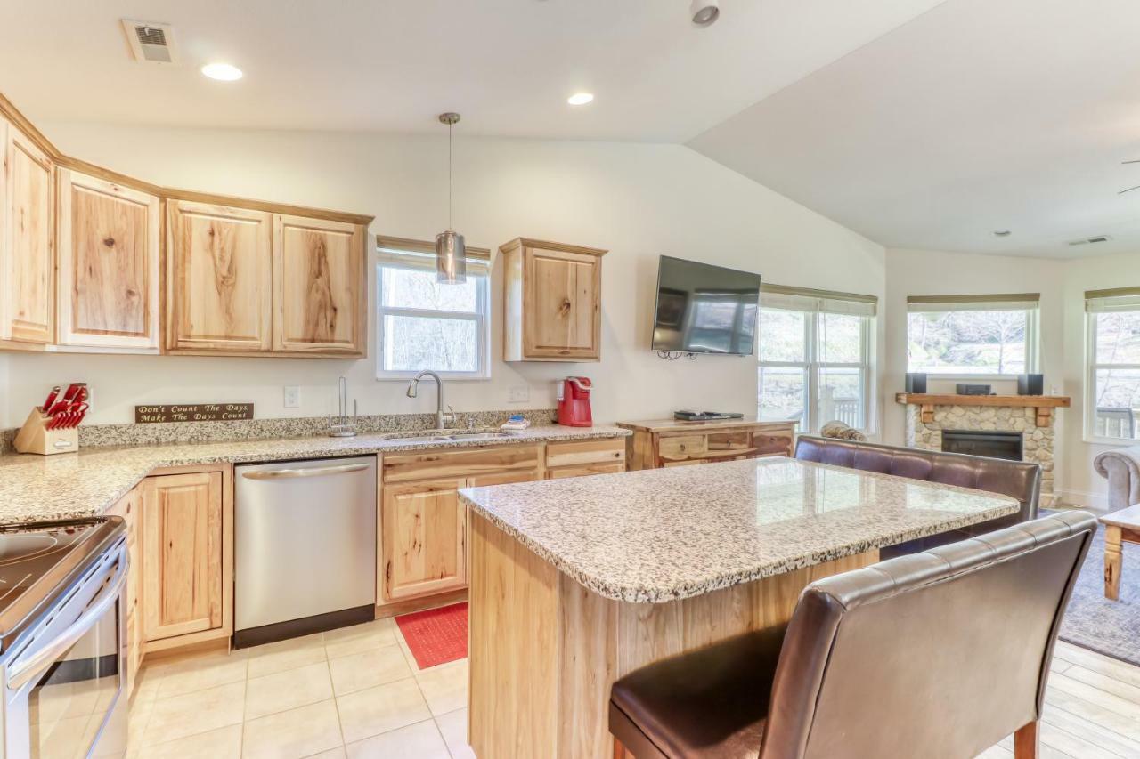 2 Bed 2 Bath Vacation Home In Whittier III Exterior foto